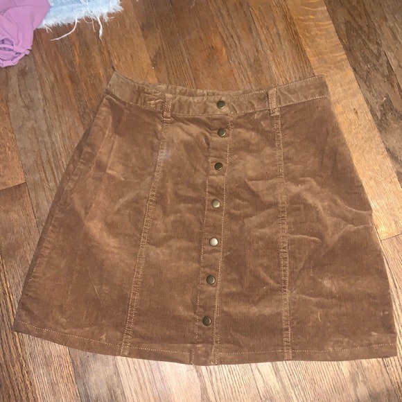 Skirt - Picture 1 of 2